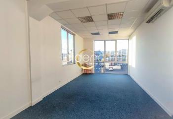 Location bureau Clermont-Ferrand (63100) - 60 m² à Clermont-Ferrand - 63000