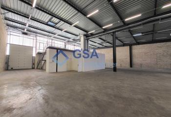 Location activité/entrepôt Le Coudray-Montceaux (91830) - 865 m²