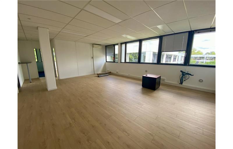 Location de bureau de 81 m² à Bordeaux - 33000 photo - 1